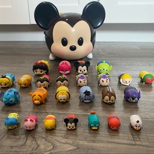 Tsum Tsum Collection with Case!